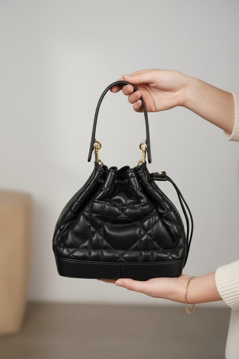 Dámska kabelka Dior Caro Drawstring Bag