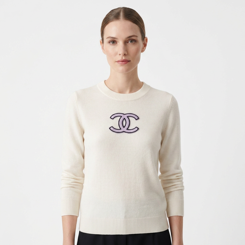 Chanel – Dámsky pletený sveter vo farbe ecru s veľkým logom CC