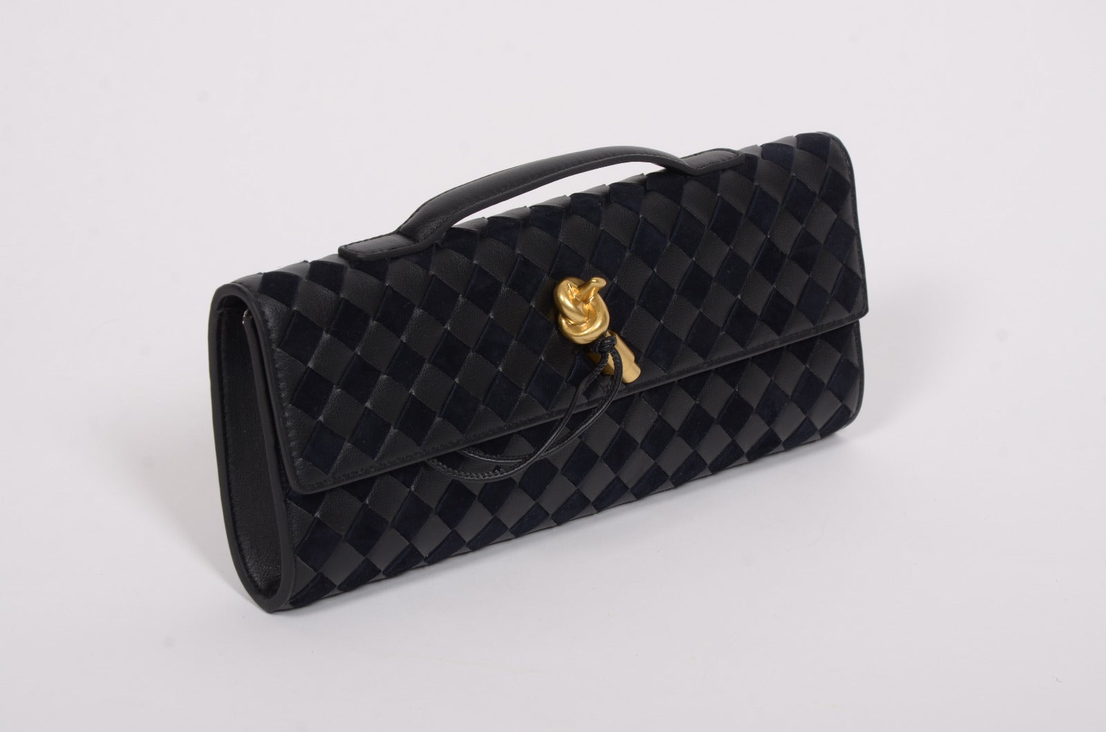 Дамска чанта клъч Botega Venetta от естествена кожа